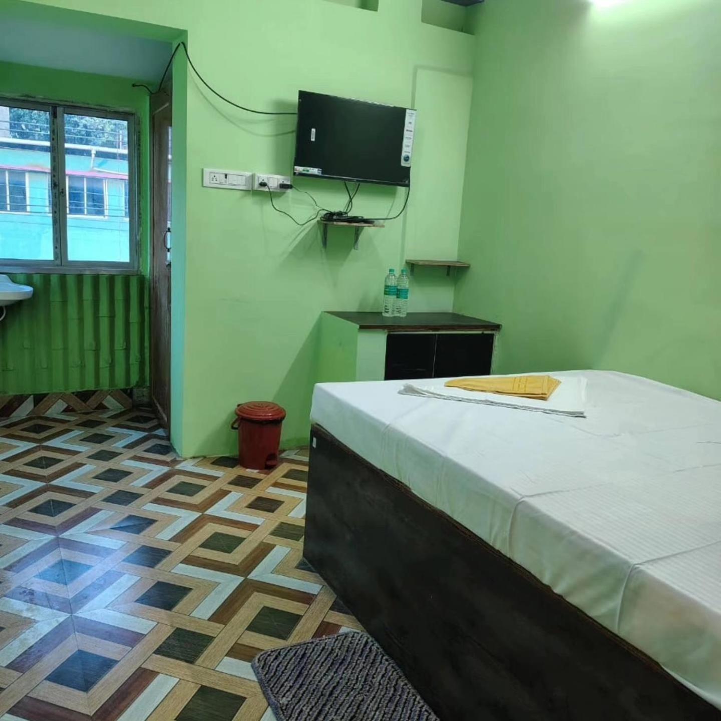 Dreamland Hotel